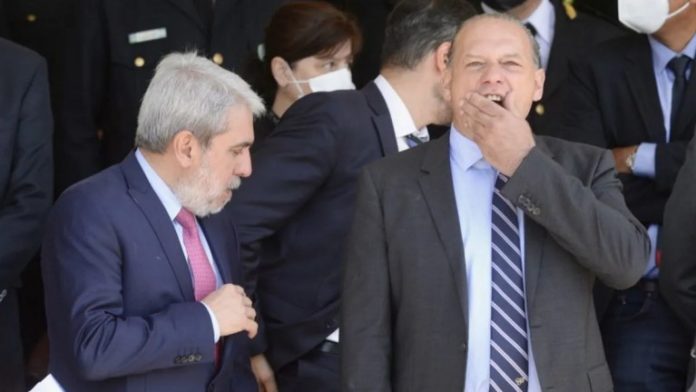 Encuentro entre Anibal Fernández y Sergio Berni.