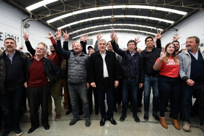 El gobernador de Jujuy y precandidato presidencial, Gerardo Morales, en el encuentro con dirigentes en Merlo